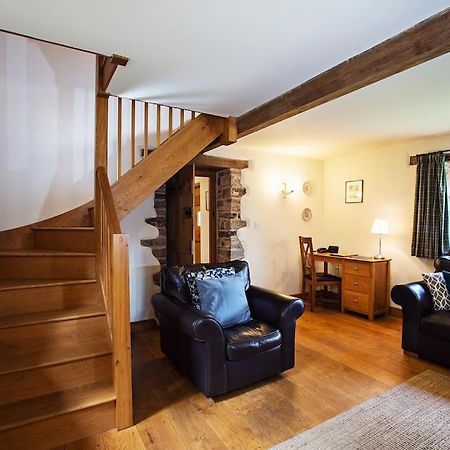 Cabalva Mill Cottage - Very Private And With Views Over The River Wye Clifford Екстериор снимка