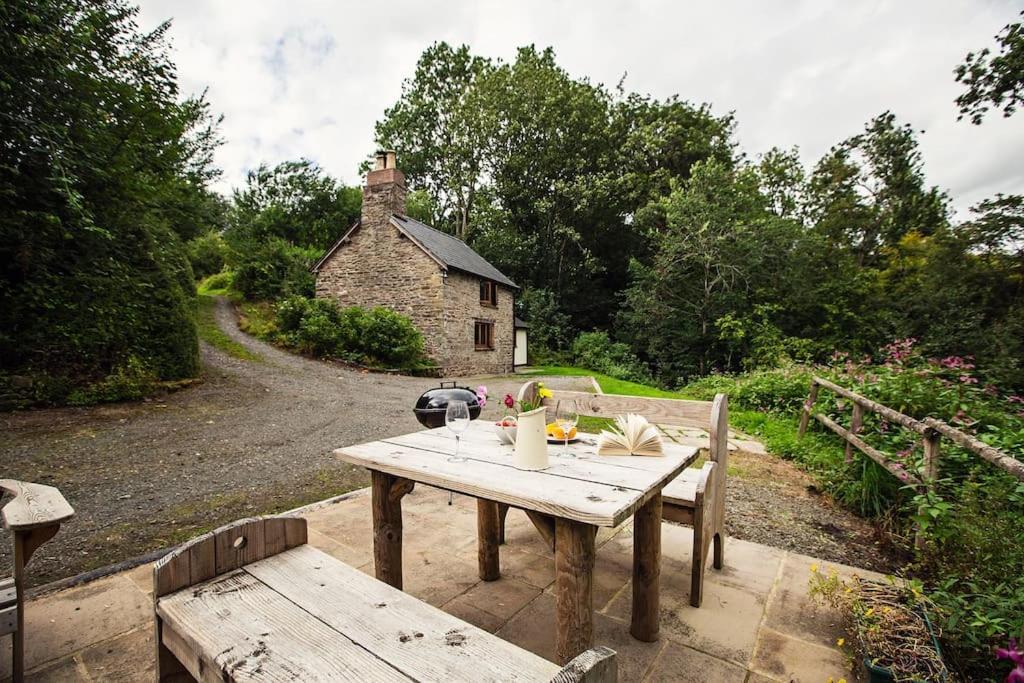 Cabalva Mill Cottage - Very Private And With Views Over The River Wye Clifford Екстериор снимка
