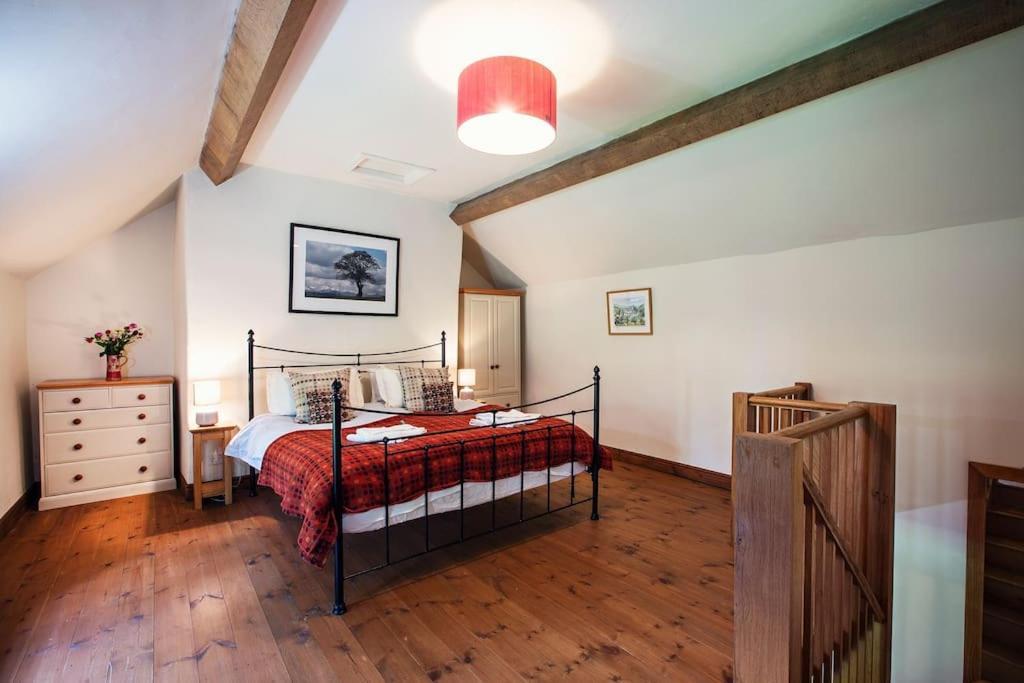 Cabalva Mill Cottage - Very Private And With Views Over The River Wye Clifford Екстериор снимка